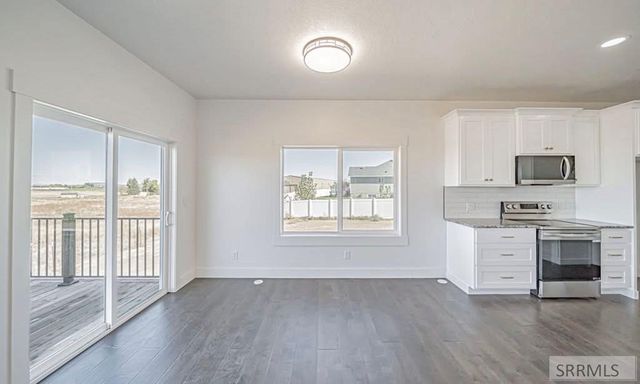 102 N Stocktrail Drive, Idaho Falls, ID 83401