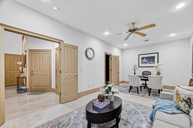 2034 Colquitt Street A, Houston, TX 77098