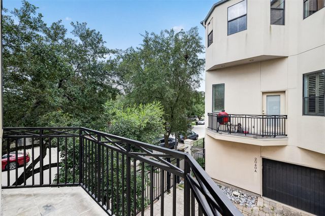 2034 Colquitt Street A, Houston, TX 77098