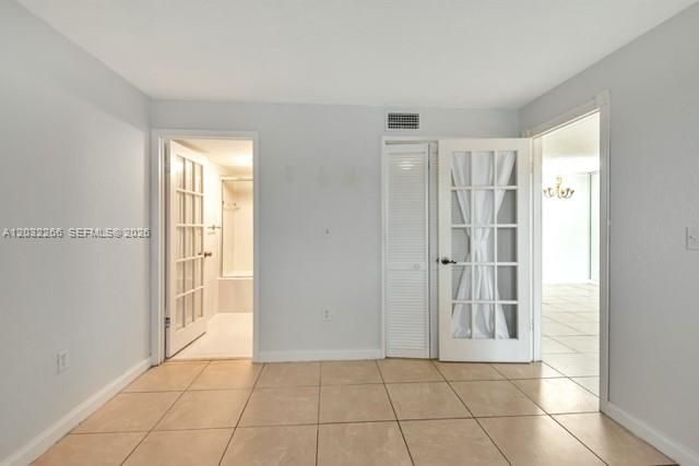 2735 W 52nd Street 402, Hialeah, FL 33016