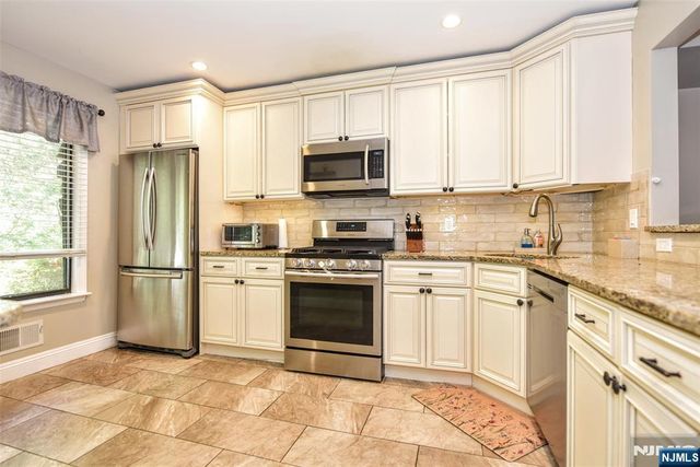 15B Brookside Heights 15B, Wanaque, NJ 07465