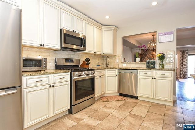 15B Brookside Heights 15B, Wanaque, NJ 07465