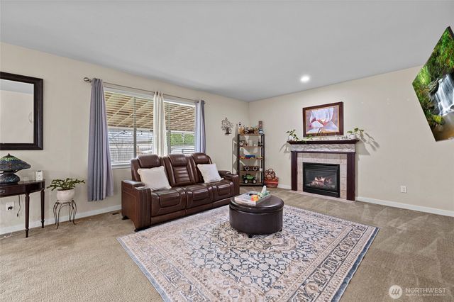 1712 Hillcrest Loop, Mount Vernon, WA 98274