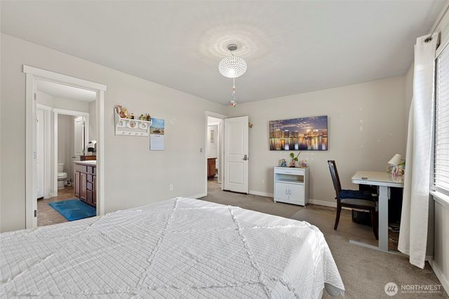 1712 Hillcrest Loop, Mount Vernon, WA 98274