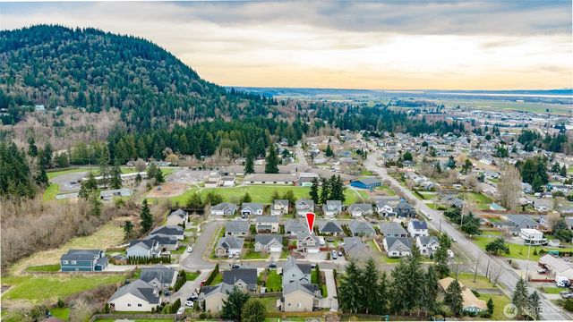 1712 Hillcrest Loop, Mount Vernon, WA 98274