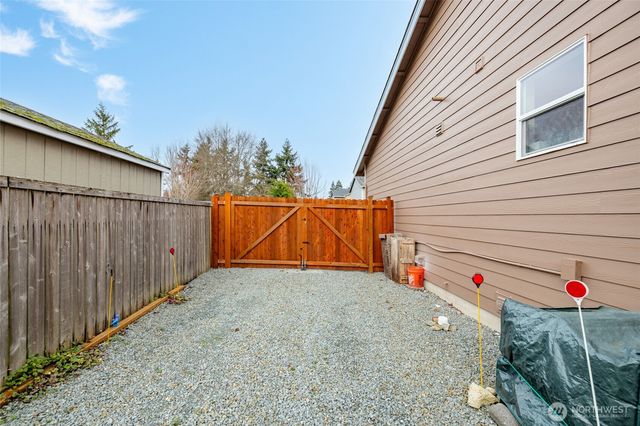 1712 Hillcrest Loop, Mount Vernon, WA 98274