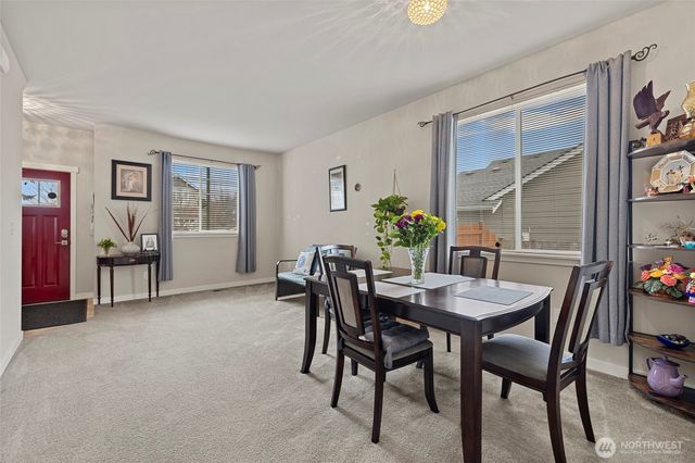 1712 Hillcrest Loop, Mount Vernon, WA 98274