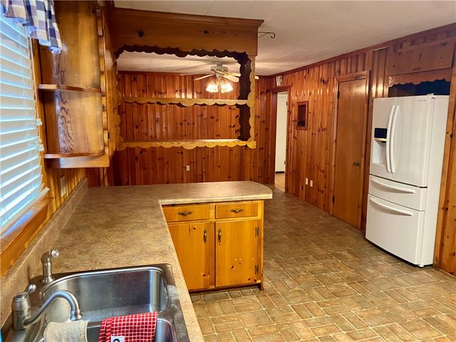 6979 Highway 28 Highway, Iva, SC 29655