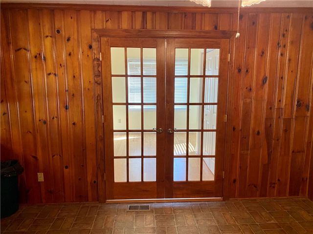 6979 Highway 28 Highway, Iva, SC 29655