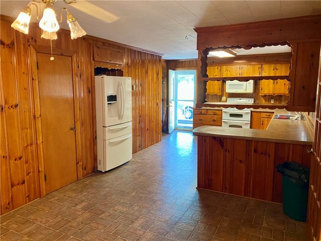 6979 Highway 28 Highway, Iva, SC 29655