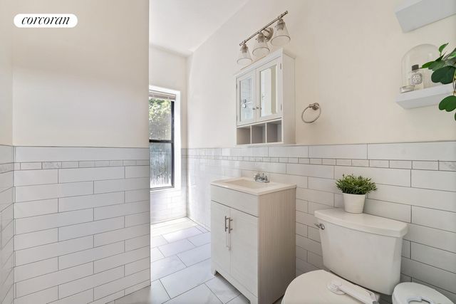 607 HALSEY Street, New York City, NY 11233