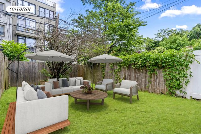 607 HALSEY Street, New York City, NY 11233