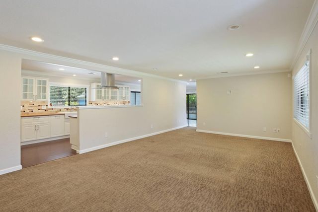 9109 Valley Dr, Stockton, CA 95212
