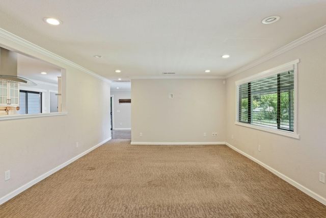 9109 Valley Dr, Stockton, CA 95212
