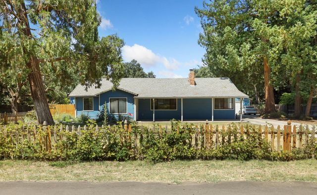 9109 Valley Dr, Stockton, CA 95212