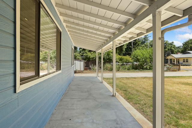 9109 Valley Dr, Stockton, CA 95212