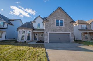 584 Summerfield, Clarksville, TN 37040