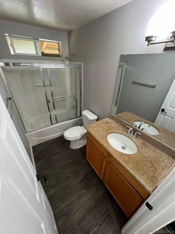 2360 Paseo De Laura 16, Oceanside, CA 92056