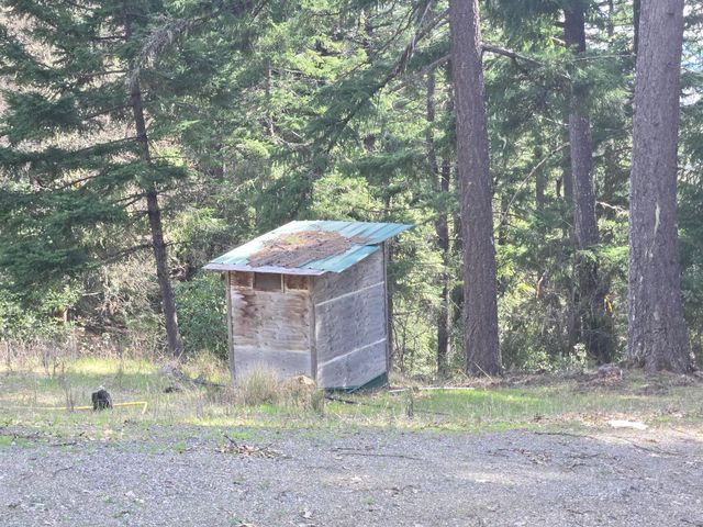 495 Wool Mt. Road, Zenia, CA 95595