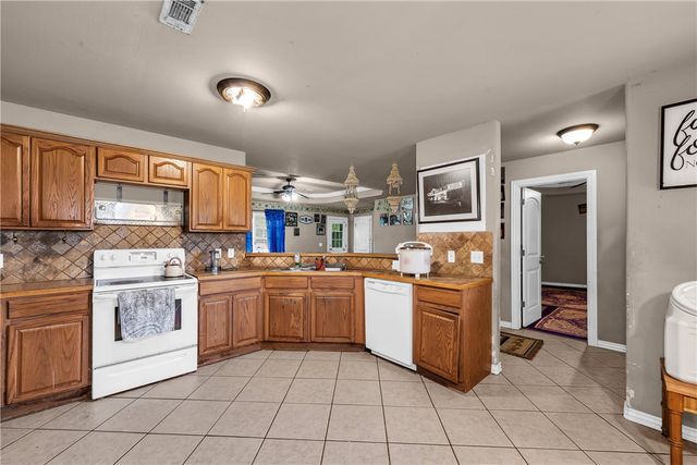 202 Hunter Allen, Springdale, AR 72764