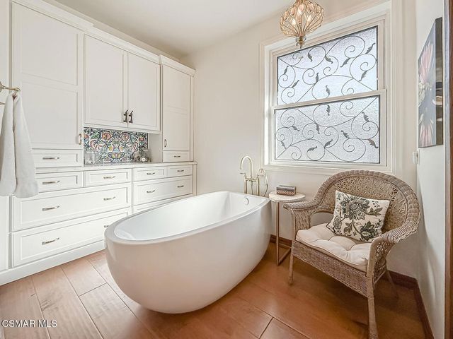 4255 Saddlecrest Lane, Westlake Village, CA 91361