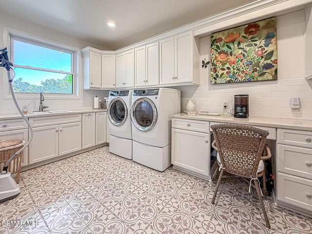 4255 Saddlecrest Lane, Westlake Village, CA 91361