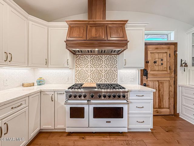 4255 Saddlecrest Lane, Westlake Village, CA 91361