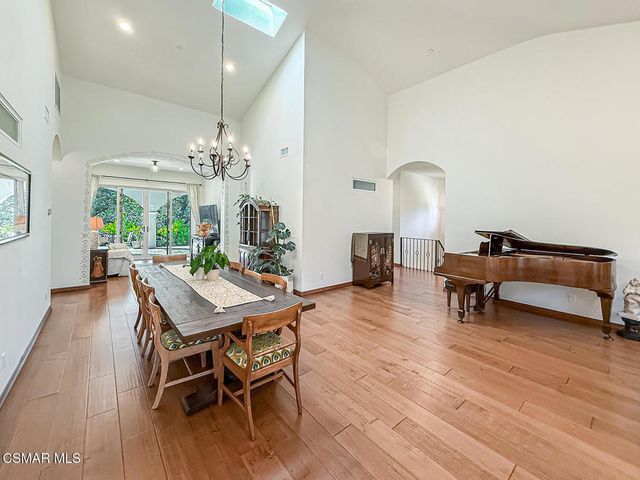 4255 Saddlecrest Lane, Westlake Village, CA 91361