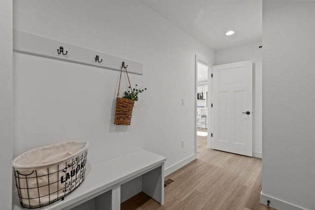 2051 RED FOX LANE, Kaukauna, WI 54130