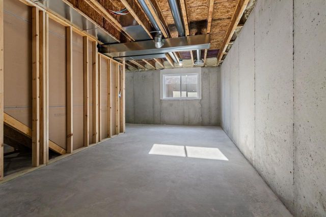 2051 RED FOX LANE, Kaukauna, WI 54130