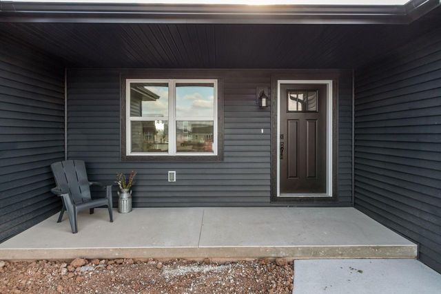 2051 RED FOX LANE, Kaukauna, WI 54130