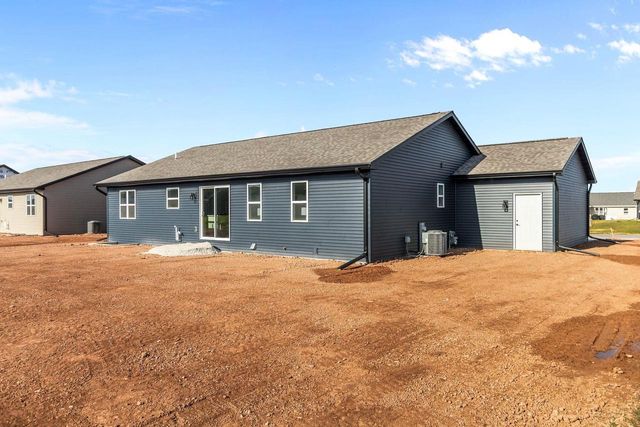 2051 RED FOX LANE, Kaukauna, WI 54130