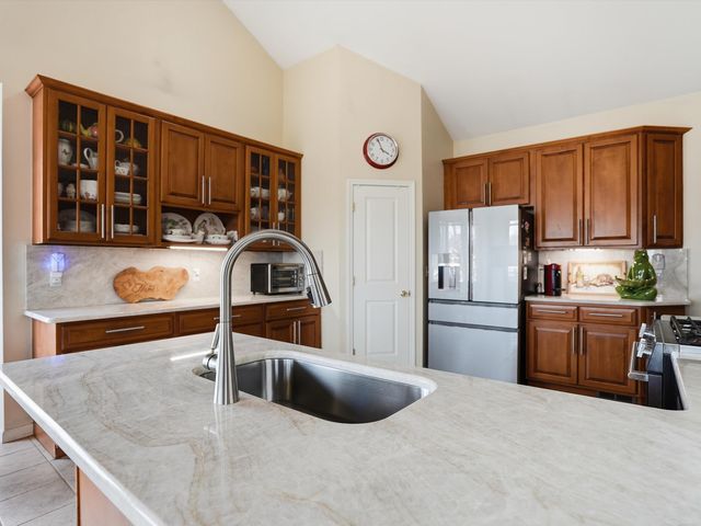 7175 N Georgetowne, Washington Twp, MI 48095