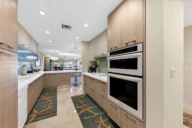 5757 GULF OF MEXICO DRIVE 305, Longboat Key, FL 34228
