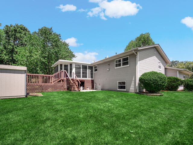 180 S Belmont Avenue, Elgin, IL 60123
