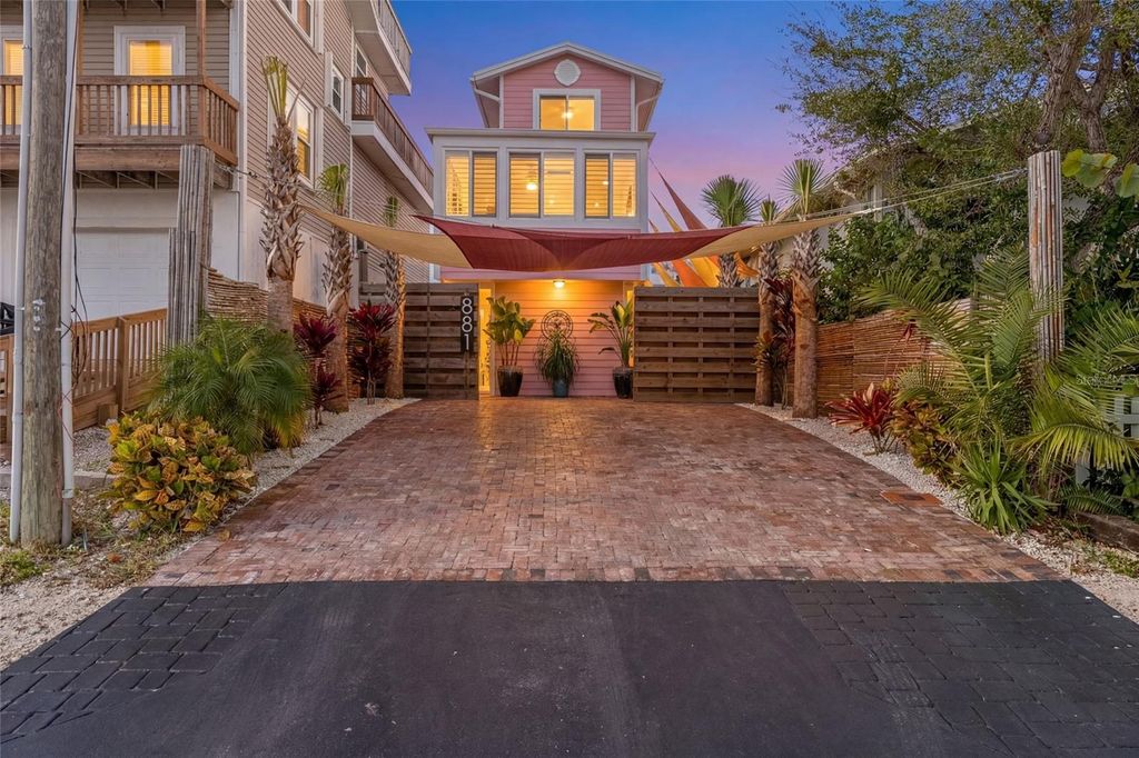 881 CATFISH AVENUE, New Smyrna Beach, FL 32169