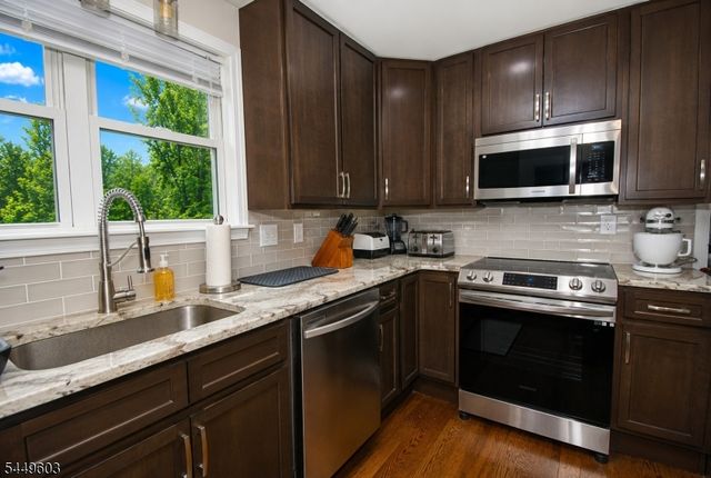 18 Tamarack Rd, Byram Twp., NJ 07821
