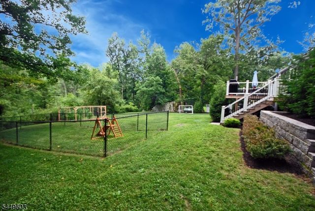 18 Tamarack Rd, Byram Twp., NJ 07821