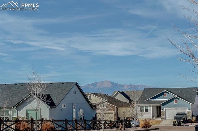 8934 Pacific Crest Drive, Colorado Springs, CO 80927