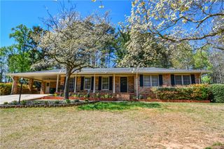 1325 Maple Drive SW, Lilburn, GA 30047