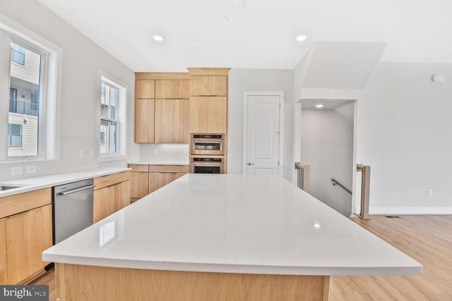 5933 STONEHENGE PL, North Bethesda, MD 20852