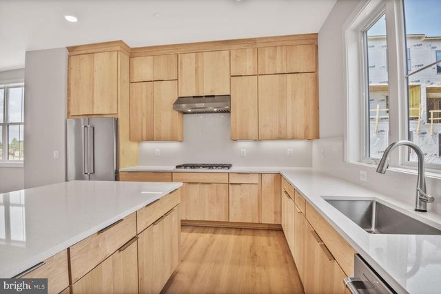 5933 STONEHENGE PL, North Bethesda, MD 20852