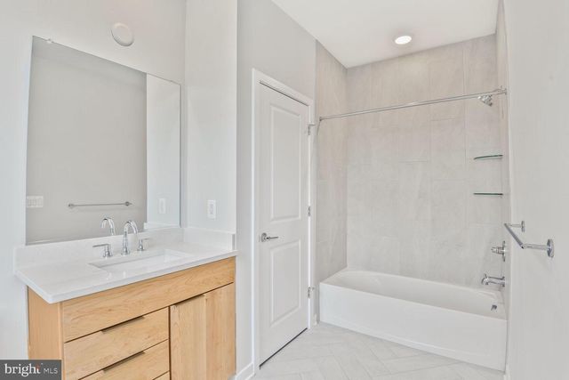 5933 STONEHENGE PL, North Bethesda, MD 20852