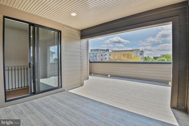 5933 STONEHENGE PL, North Bethesda, MD 20852
