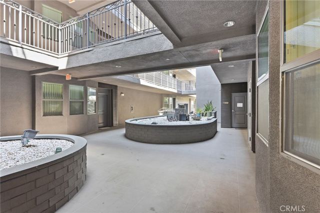 11925 KLING 111, Valley Village, CA 91607