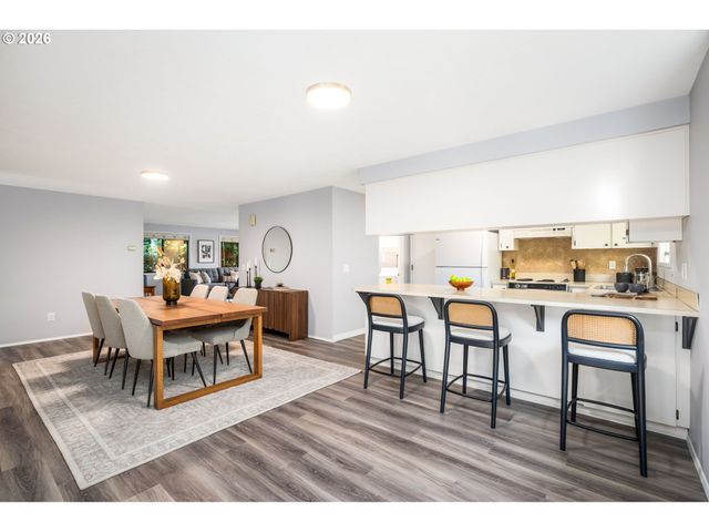 4538 Sw WOOD Pkwy, Portland, OR 97219