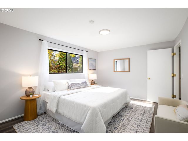 4538 Sw WOOD Pkwy, Portland, OR 97219