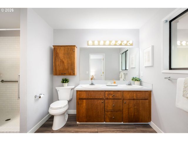4538 Sw WOOD Pkwy, Portland, OR 97219