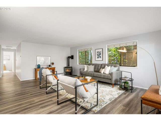 4538 Sw WOOD Pkwy, Portland, OR 97219