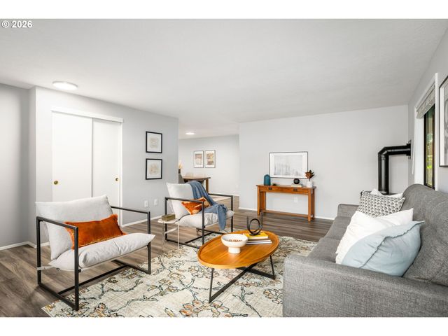 4538 Sw WOOD Pkwy, Portland, OR 97219